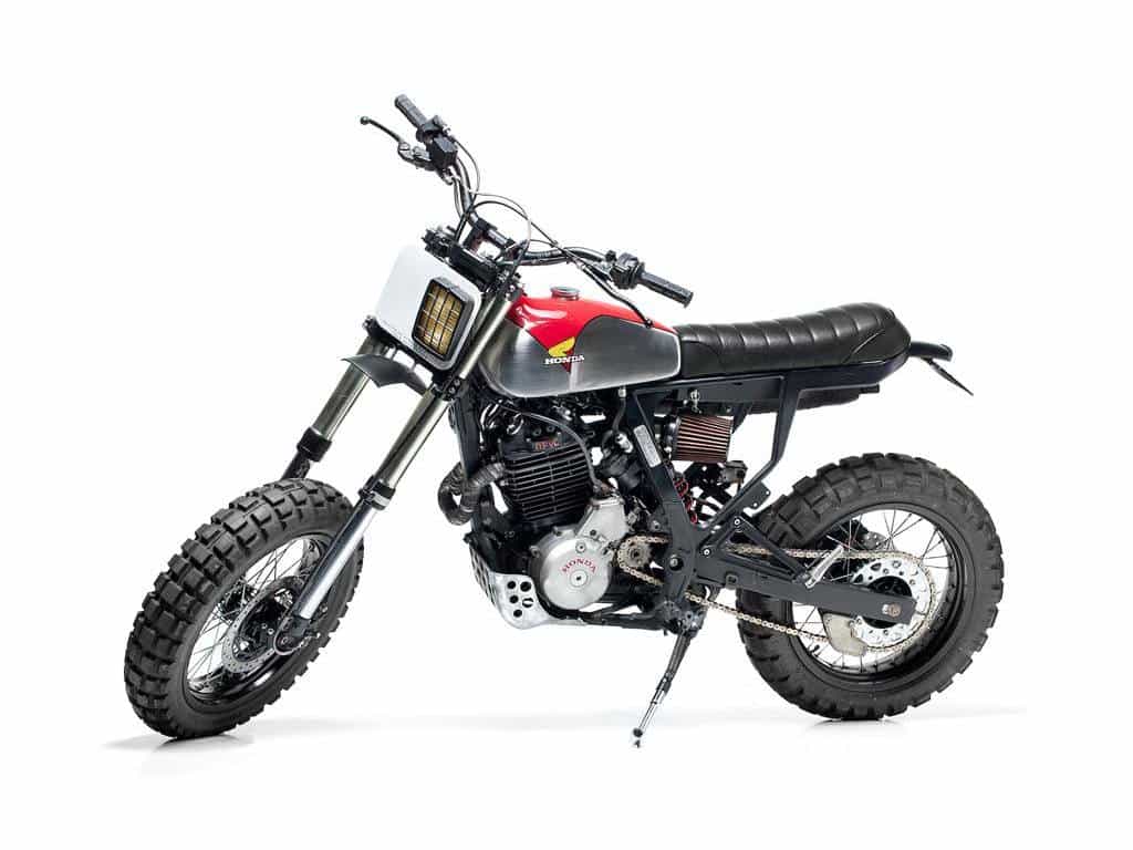 Honda NX650 Dominator Retro Scrambler Lato Sinistro