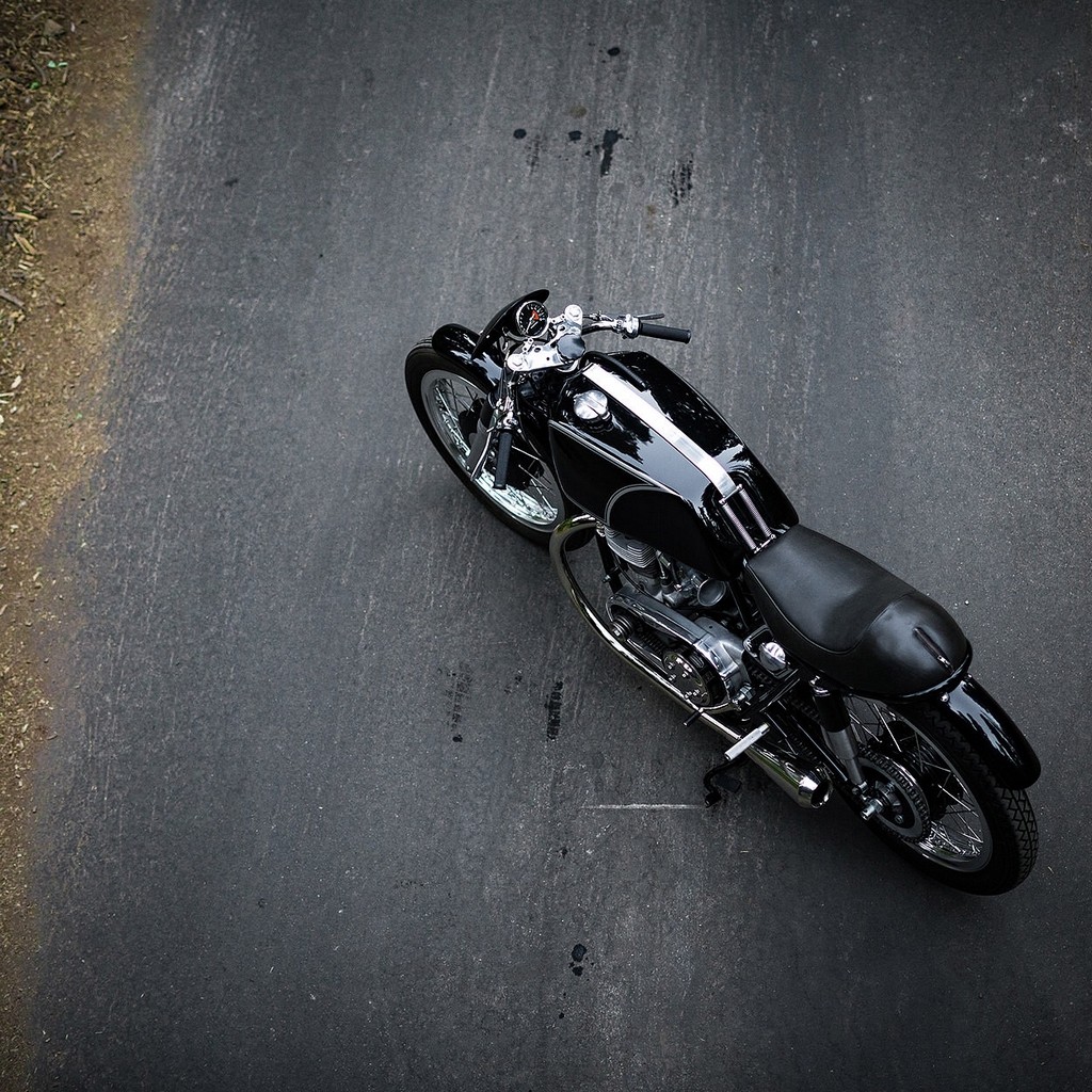 Raccia Motorcycles W1R 09